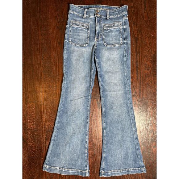 American Eagle Super Hi-Rise Flare Size 6 - Picture 4 of 15